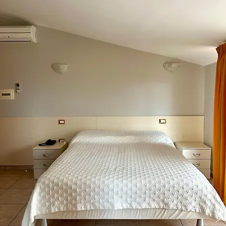 Casale Degli Ulivi *