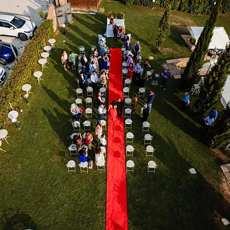 Casale Degli Ulivi Country house *