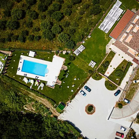 Casale Degli Ulivi *