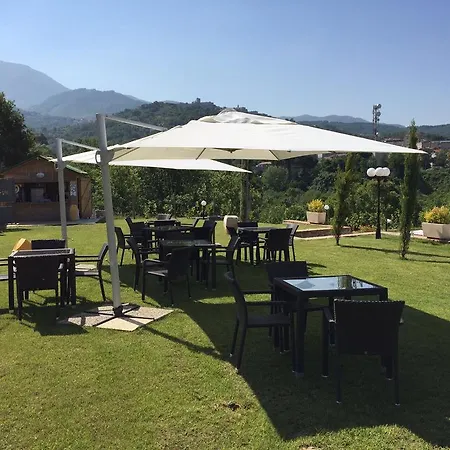 Country house Casale Degli Ulivi *